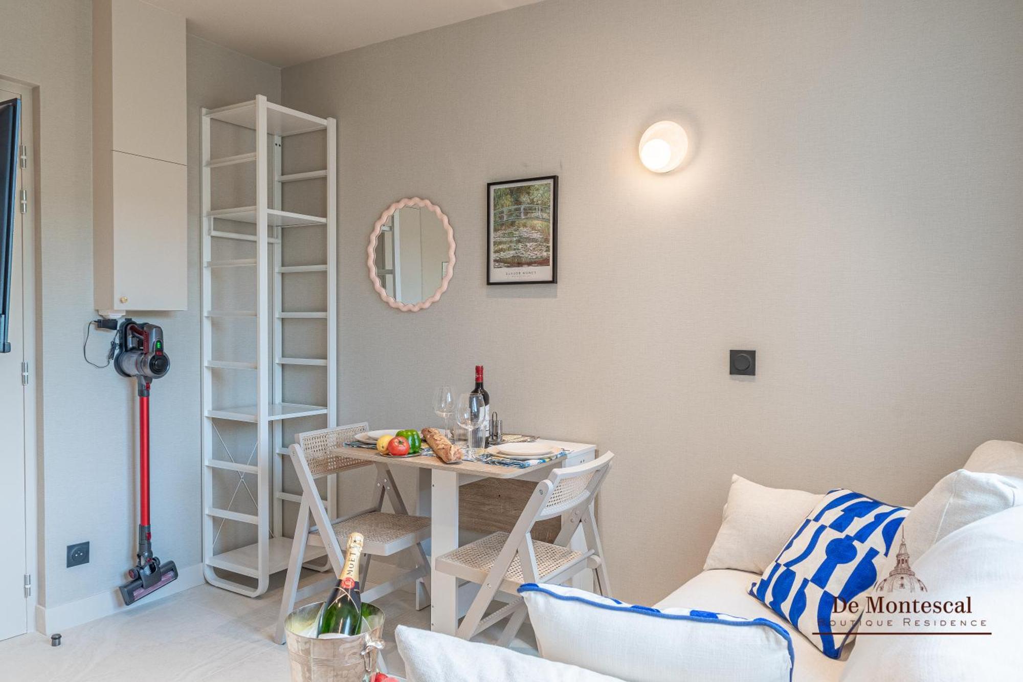 De Montescal- Montparnasse Central With Ac 11 To 14M2 Studio In A Prime Location Paris Luaran gambar