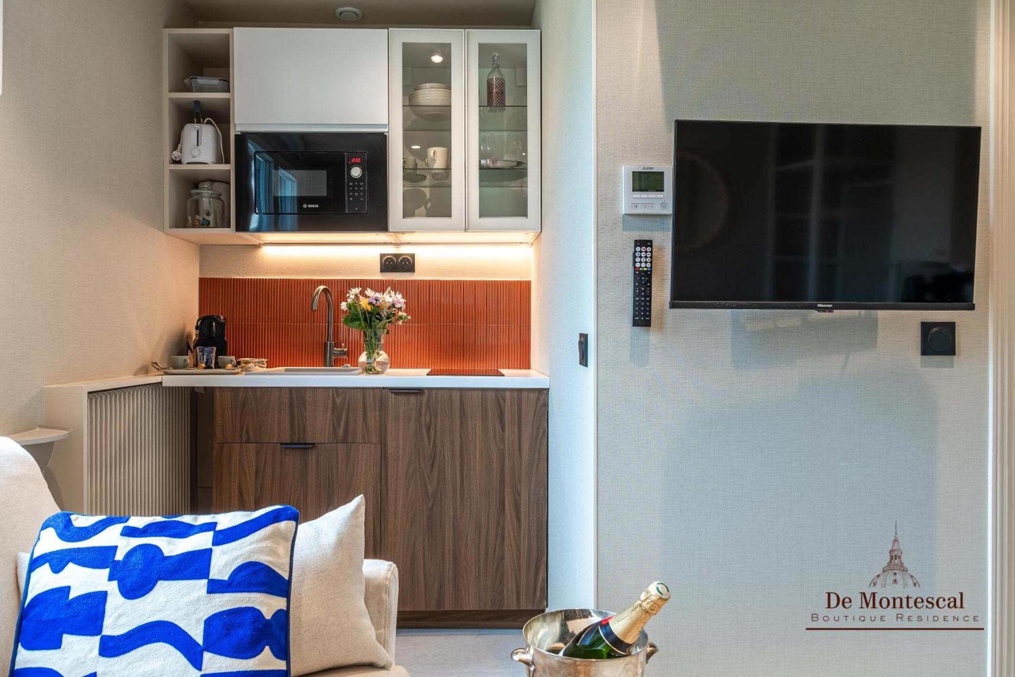 De Montescal- Montparnasse Central With Ac 11 To 14M2 Studio In A Prime Location Paris Luaran gambar
