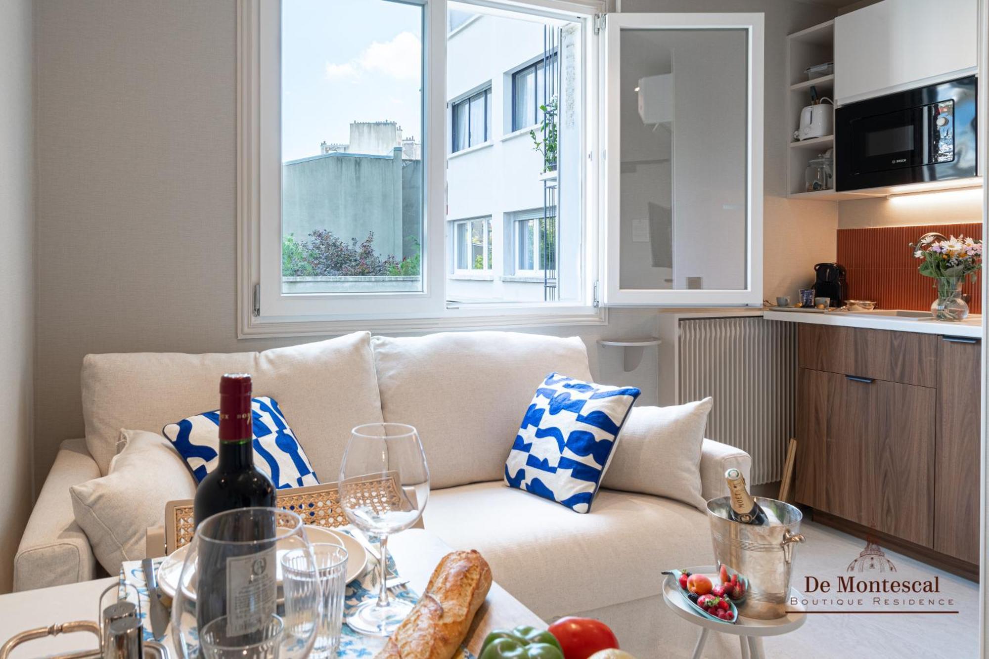 De Montescal- Montparnasse Central With Ac 11 To 14M2 Studio In A Prime Location Paris Luaran gambar