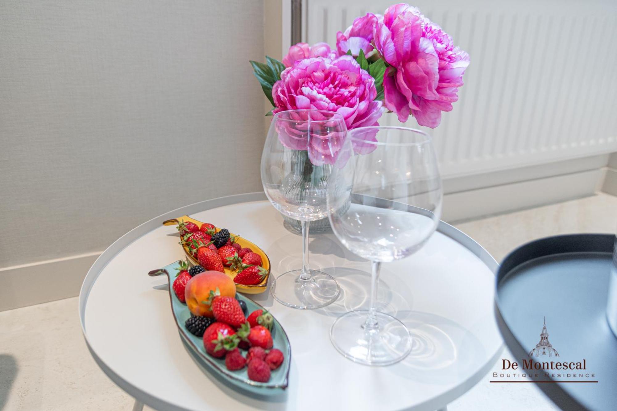 De Montescal- Montparnasse Central With Ac 11 To 14M2 Studio In A Prime Location Paris Luaran gambar
